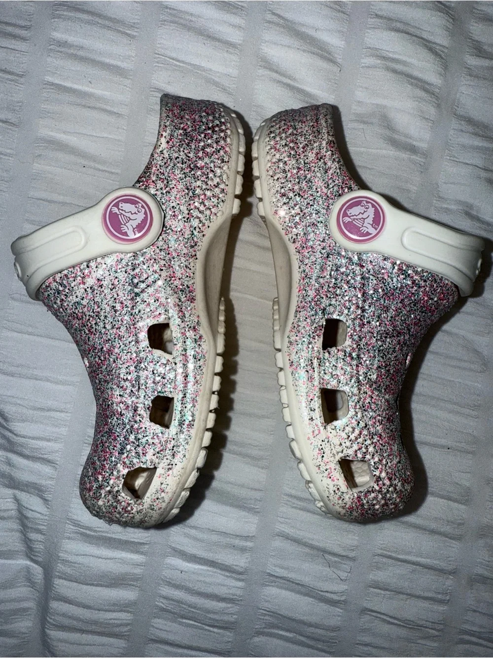 CROCS Girls Toddler Glitter Clog Sandals in White and Pink Size 7